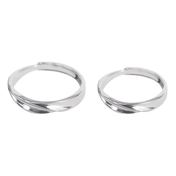 MARIGOLD 美爾朵 925純銀心動漣漪立體波紋情侶對戒禮盒 可調式設計  男款戒圍內直徑1.9cm 女款戒圍內直徑1.6cm  銀色