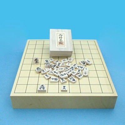 木製将棋盤セット　新かや２寸卓上接合将棋盤竹（約6cm厚）と木製白椿中彫将棋駒