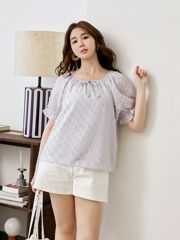 日系羽毛感綁帶泡泡袖上衣