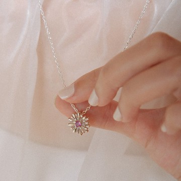 Daisy Necklace 雛菊花粉色藍寶石純銀項鍊  生日 情人節禮物推薦