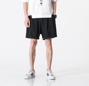 FINDSENSE MD 日系 潮 男 街頭 休閒簡約 寬鬆大碼 亞麻 雲字刺繡 休閒短褲 五分褲 沙灘短褲 熱褲