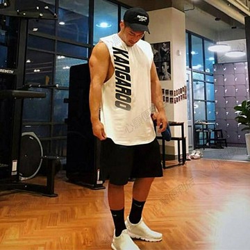 肌肉袋鼠 男健身房衣服運動跑步訓練無袖寬松坎肩擼鐵上衣背心雅怡尚品