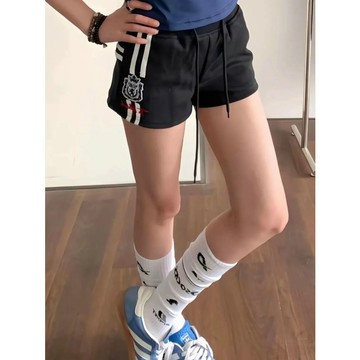 運動短褲女  美式勳章條紋拼接運動短褲女2026夏季新款低腰休閒百搭直筒闊腿褲