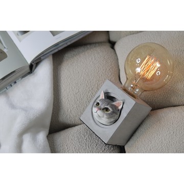 曙MUSE｜虎斑貓方形水泥桌燈