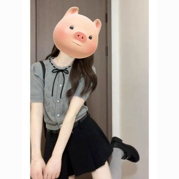 輕便好搭🌷 灰色愛心鏤空蝴蝶結短袖針織開衫女夏季設計感小衆氣質miu繫上衣 夏季上衣 t恤