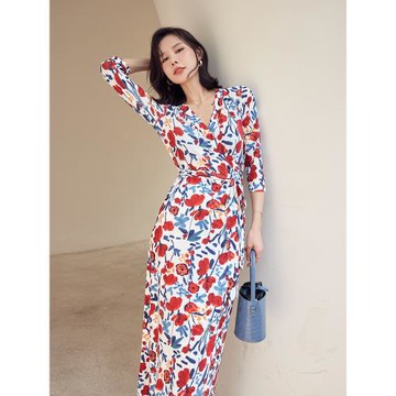 茵芝本 裹身裙碎花氣質優雅高腰顯瘦長款度假一片式連衣裙女夏季