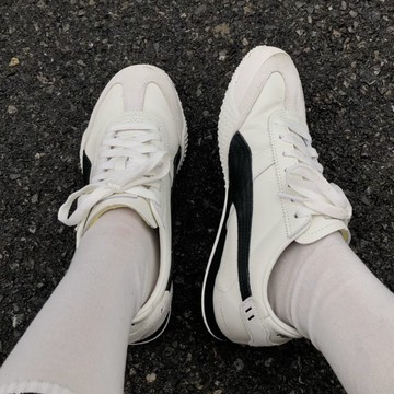 PUMA 休閒鞋 BELLA UT LEA 米白黑 復古鞋 女 40525601