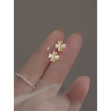 【巷南】999純銀四葉草耳釘輕奢小眾設計高級感耳環女夏簡約耳飾