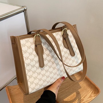 包件配飾~通勤百搭包包女2024夏季新款潮時尚大容量側背包高級感腋下托特包 雙11全館免運