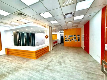 繁華地段｜三多雙百貨璀璨黃金雙店面｜高雄市苓雅區三多三路