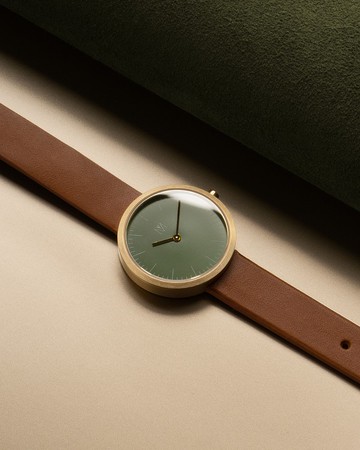 Dusty Olive MN 28mm 棕色意大利皮帶 日本石英機芯 藍寶石防花玻