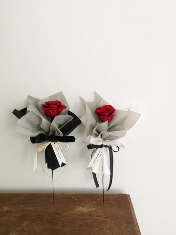 【永生玫瑰花花束】小王子與他的紅玫瑰 •  情人節單枝永生玫瑰