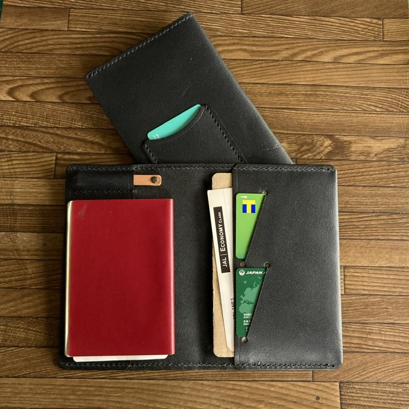 パスポートケース ヌメ革 パスポートケース | 男性への贈りもの