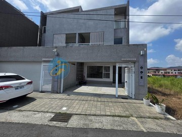 美濃國中全新邊間面寬雙車墅｜高雄市美濃區成功路