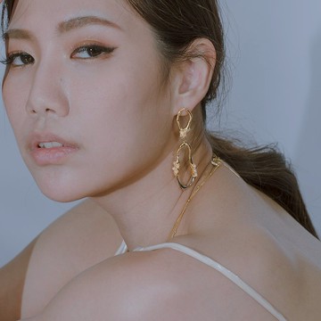 Space Ice- 冰晶垂墜耳環-金黑雙色 (L)