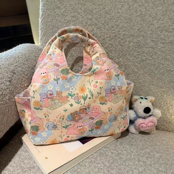 ✨臺灣出貨✨2026爆款時間少女簡約碎花小熊少女可愛卡通印花手提便當收納包