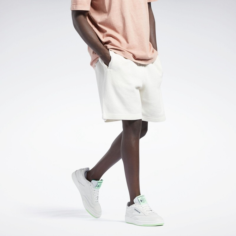 Reebok公式通販】 クラシックス ナチュラルダイ ワッフル ショーツ / Classics Natural Dye Waffle Shorts ノンダイド / リーボック 通販 LINEポイント最大2.0%GET | LINEショッピング Reebok公式通販】 クラシックス ナチュラルダイ ワッフル ショーツ / Classics Natural Dye Waffle Shorts ノンダイド / リーボック 通販 LINEポイント最大2.0%GET | LINEショッピング