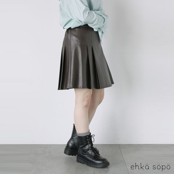 ehka sopo  時髦皮革後鬆緊百褶短裙