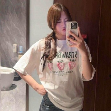 現款免運 純棉T恤 短袖上衣 短袖T恤 T恤女  甜美風美式復古字母草莓短袖T恤女夏新款休閒百搭寬鬆顯瘦上衣潮Gg