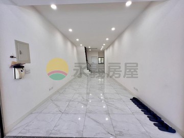 陽明國中前後巷翻新車庫透天/店住合一｜高雄市三民區義華路