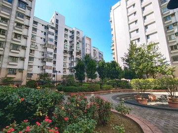 青年公園空南捷運三房平面車位｜台北市萬華區萬大路