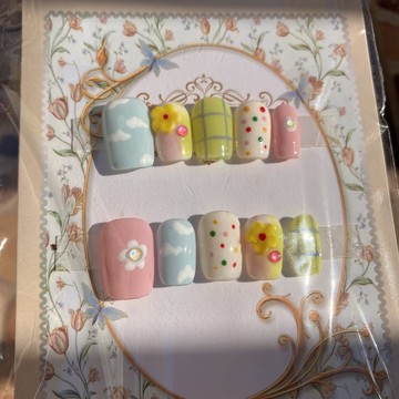 新花園 可愛 手工美甲 手繪穿戴甲 Nail arts/Press on nails