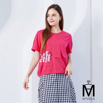 MA 高含棉字母印花多拼接彈性上衣-桃紅