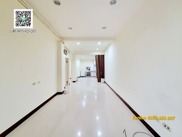 板橋戴小胖✅『板橋車站』捷運停休旅車一樓｜新北市板橋區光正街