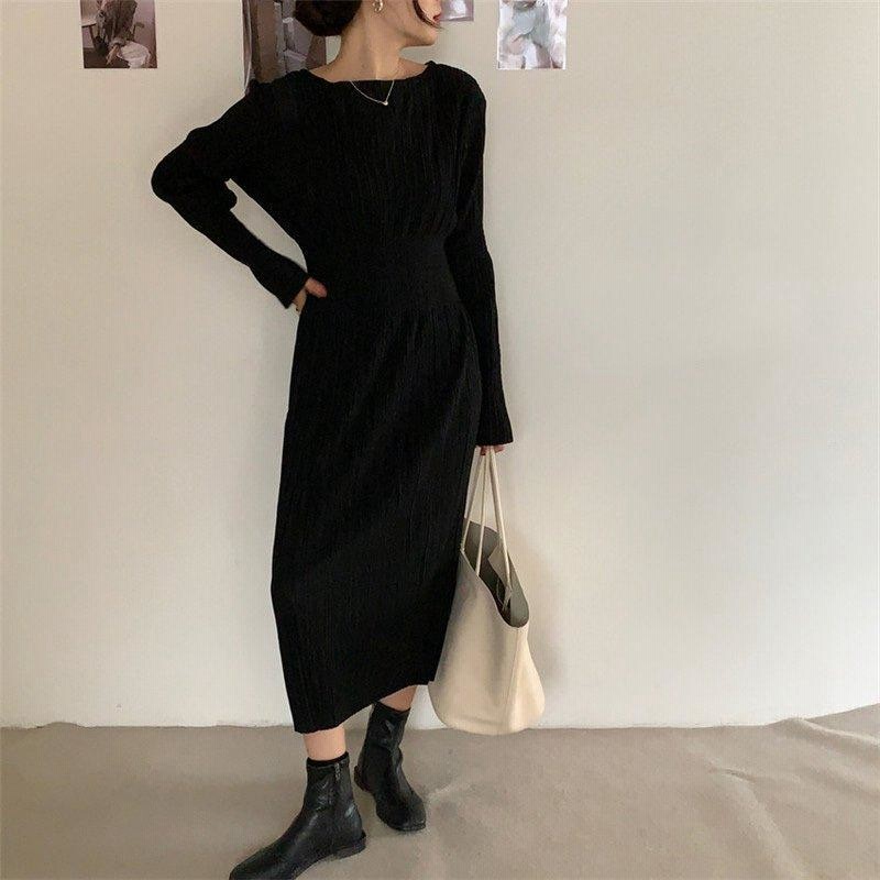 ワンピース ロング丈 レディース 春 夏 秋 ロングワンピ タイトワンピ 長袖 タイト 黒 ブラック 20代 30代 40代 プリーツ ギャザー クルーネック タック 無地 ワンピース ロング丈 レディース 春 夏 秋 ロングワンピ タイト