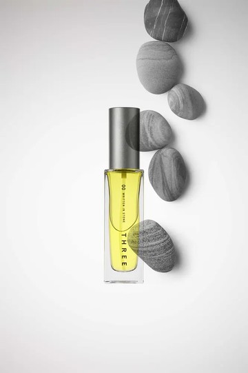 THREE 精油淡香水R 00 磐石10ml