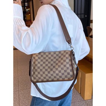 華倫梵妮包包女士2025新款單肩包腋下時尚通勤包寬帶斜挎包大容量