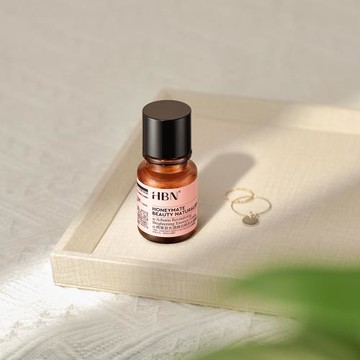 【HBN官方】α-熊果苷光透煥白精萃水-特證版 30ml (發光水)