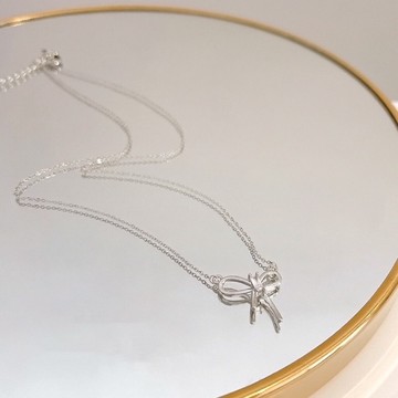 蝴蝶結項鍊 N18 日韓流行時尚 經典銀色 蝴蝶結 水鑽點綴 氣質項鍊 頸鏈