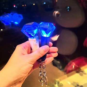 熱銷免運🔥Super Junior 二代迷你手燈 鑰匙圈 手燈 小手燈 迷你手燈 SJ周邊迷你手燈 鑰匙扣 手燈周邊同款