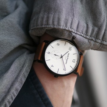 快速出貨 || Hush Puppies  簡約小秒休閒男錶(HP3908)-白