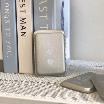 幻彩愛心 銀色超強磁吸皮革卡套