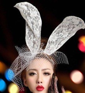 コスプレ バニーガール風 うさ耳カチューシャ レース 白のレース付き 2個セット 通販 Lineポイント最大1 0 Get Lineショッピング