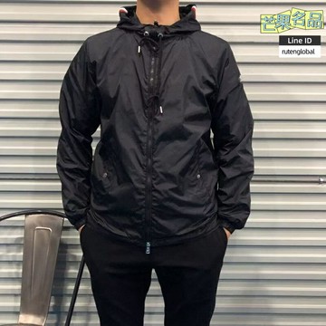 【潮牌防水】連帽風衣 衝鋒衣 夾克外套 風衣男 春秋外套 戶外夾克 防風防水 多口袋設計 2025春季新款 街頭潮流穿搭