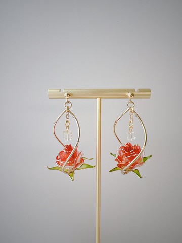 玫瑰色的你 紅 垂墜式樹脂耳環