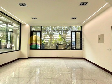 水湳稀有獨棟大地坪角間全新未住車庫停車電梯別墅｜台中市北屯區陳平一街