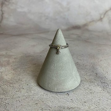 【微瑕特惠】淡黃水晶 鑲嵌寶石四爪橢圓形S型吊飾戒指 一物一圖