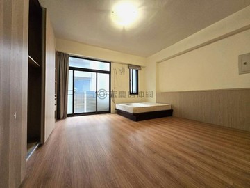 竹北別墅 光明商圈.AI園區.全聯.邊間室內雙車位｜新竹縣竹北市文愛街