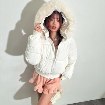 毛可拆短版鋪棉外套-白【KT281091】