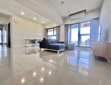 高鐵特區｜絕美景觀｜輕齡2+1房附車位｜高雄市左營區民族一路