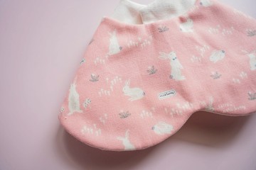 棉花兔兔 寶寶圍兜兜 花兜