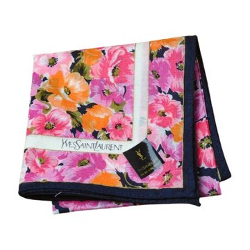 YSL Yves Saint Laurent 粉橙滿版花卉圖騰字母LOGO帕領巾(粉色系深藍邊/48CM)