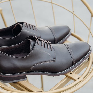 Gullar 經典橫飾德比-素食皮鞋(深咖)