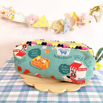 牛牛早餐胖胖包 化妝包 收納包 筆袋 手作 日系 牛奶 草莓 奶油