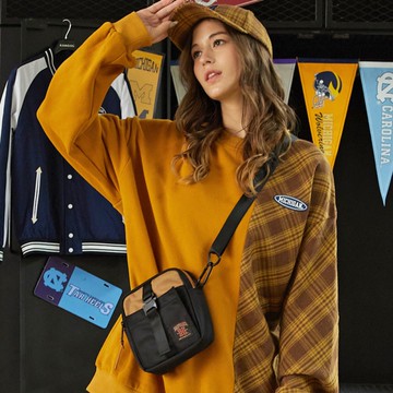 NCAA 側背包 哈佛大學 小方包 黑卡其 7255572920