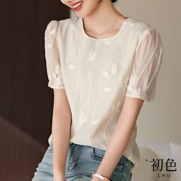 初色 純色浮雕刺繡印花透膚圓領短袖T恤上衣女上衣-米白色-33737(M-2XL可選)
